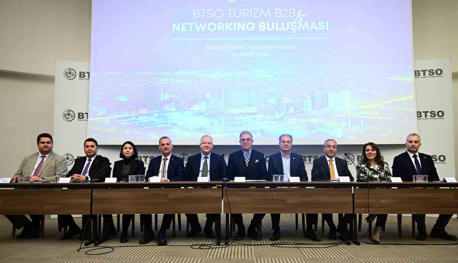 turizm sektoru temsilcileri is birligi masasinda bulustu 0 3T3vmZPB
