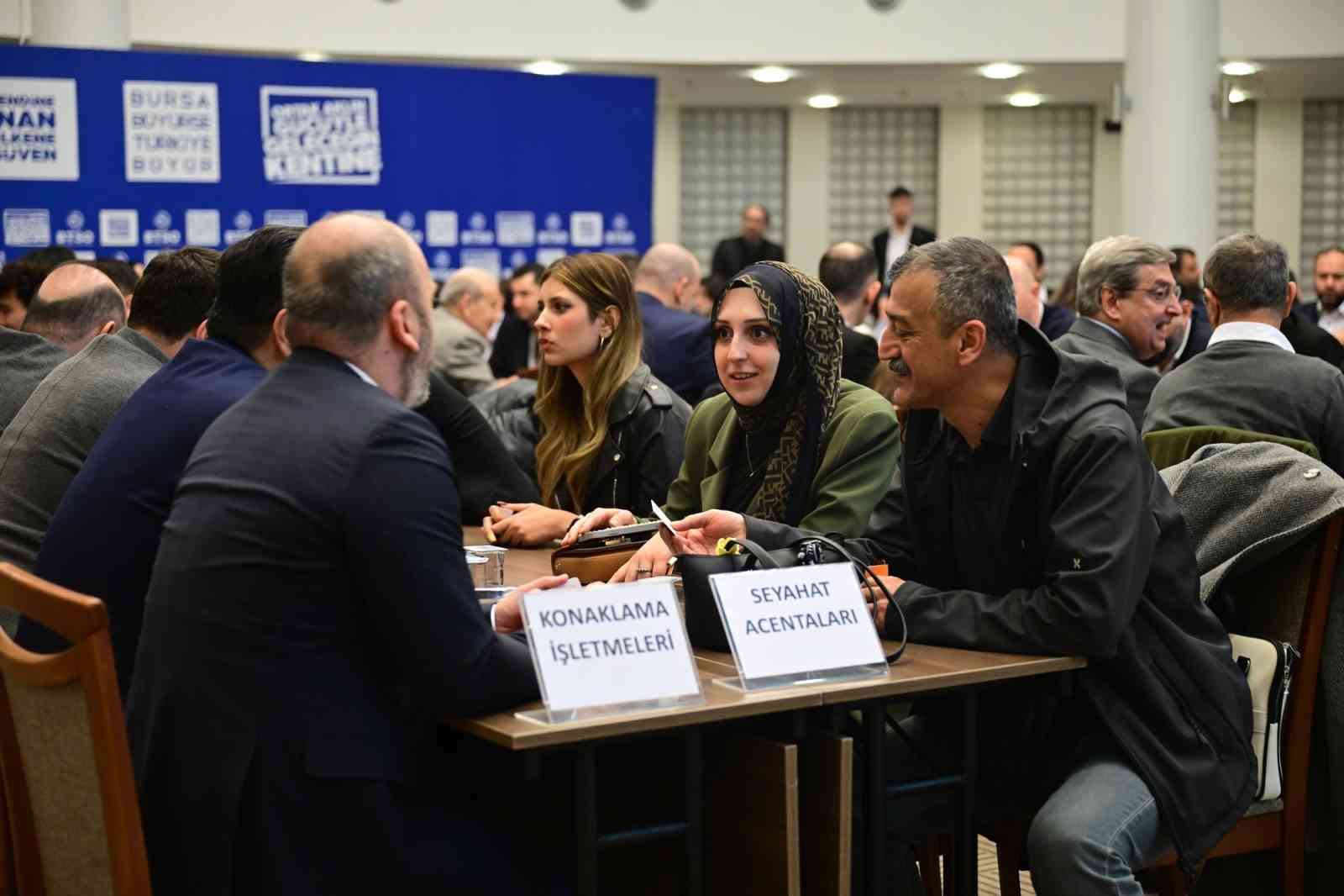 turizm sektoru temsilcileri is birligi masasinda bulustu 3 IMERGpsa