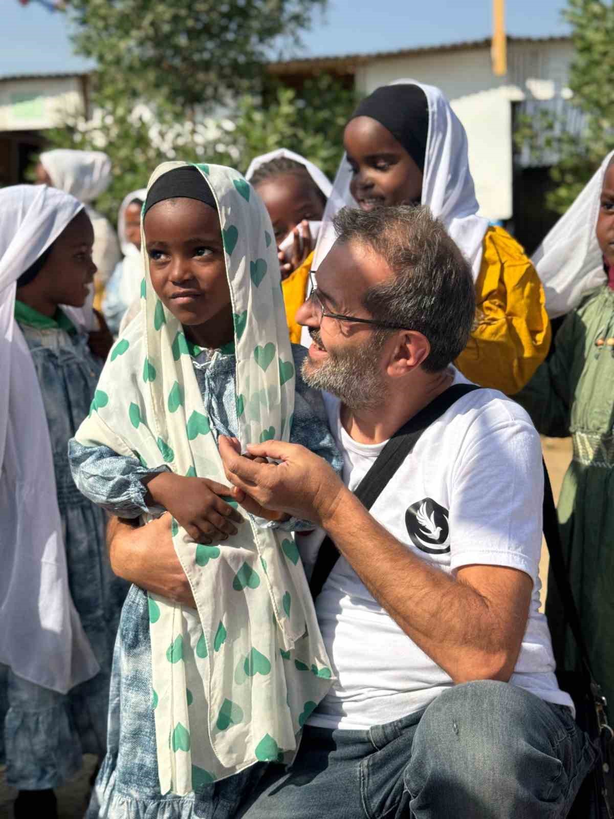 turk dernek afrikaya turk okulu kazandiriyor 2 c8b2LjBc
