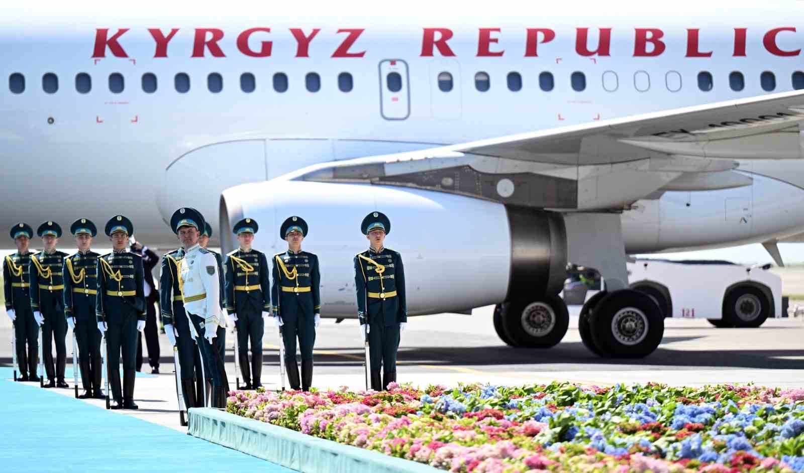 turk devletleri liderleri tdt gayriresmi zirvesi icin turkistana ulasti 4 QBjFbtuj