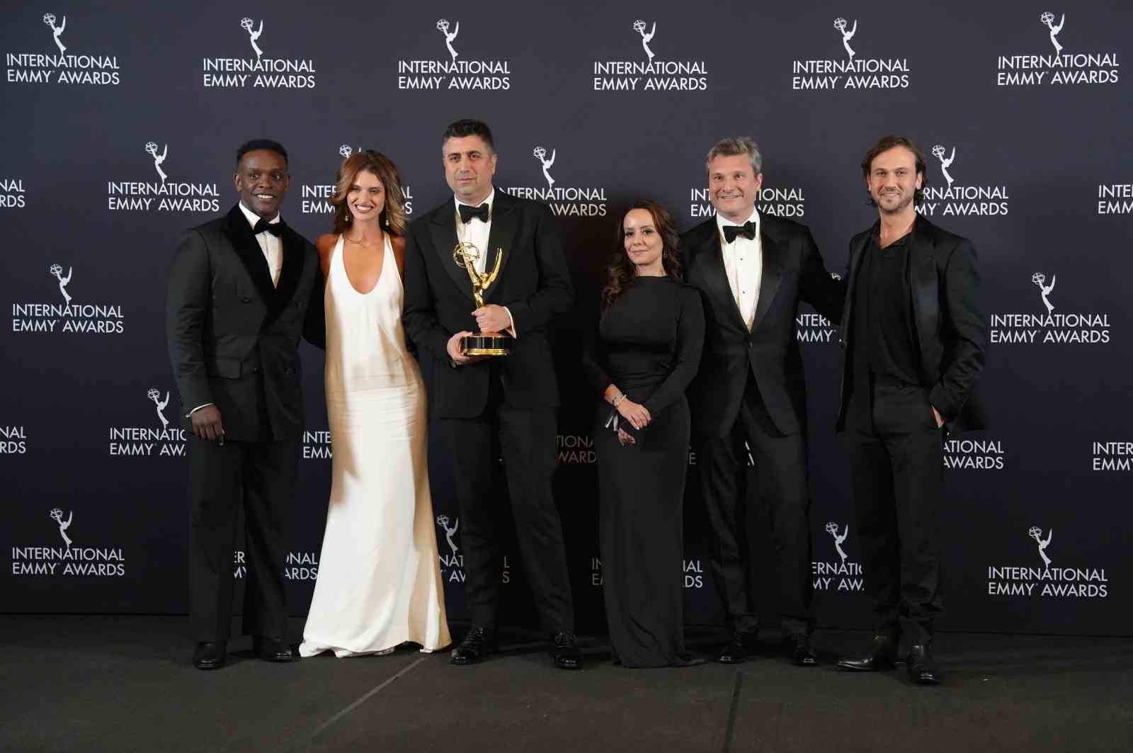 turk dizisi deha uluslararasi emmy odulunu kazandi 26 PUncMejq