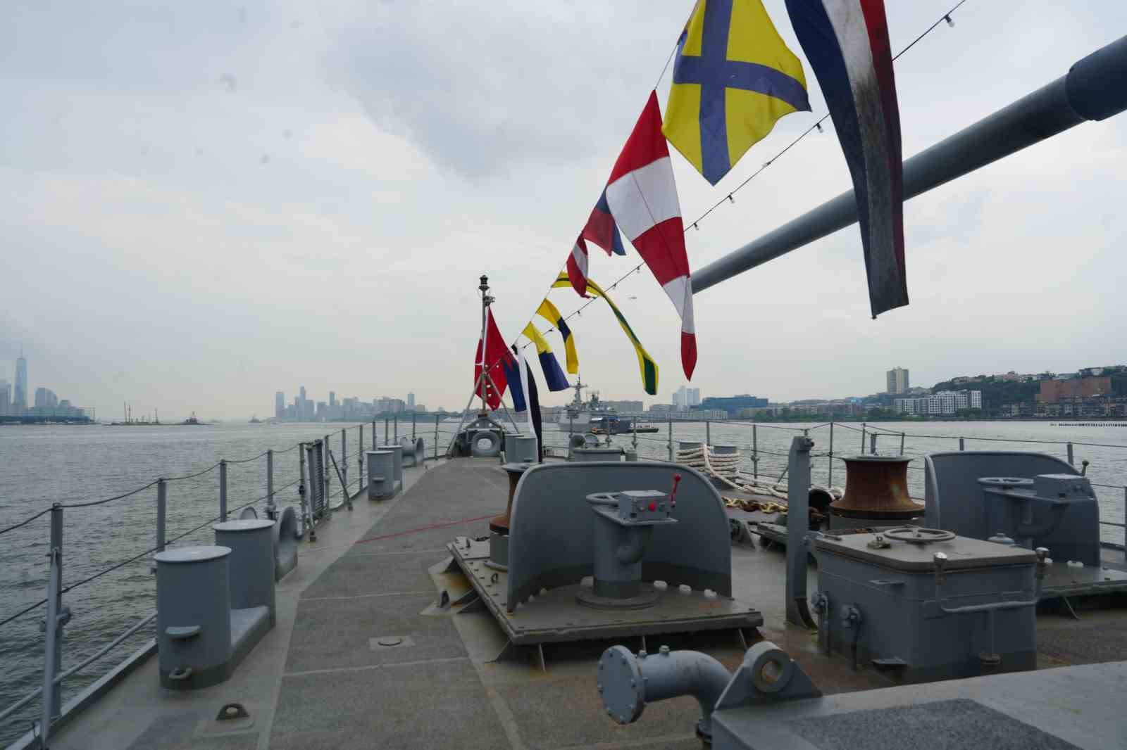 turk donanmasindan atlantikin otesinde guc gosterisi tcg orucreis new yorkta 5 Q6SR9DaF