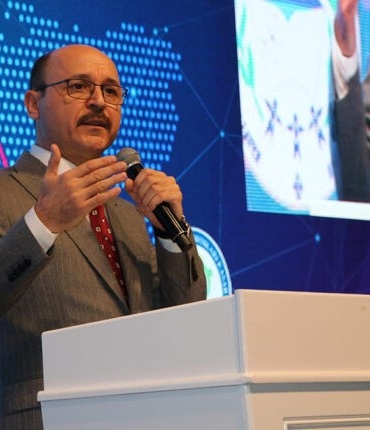 turk-egitim-sen-genel-baskani-geylan-ogretmeni-itibarli-kilamazsaniz-egitimde-istenen-hedeflere-ulasmaniz-mumkun-degildir-Shc9bXgh.jpg