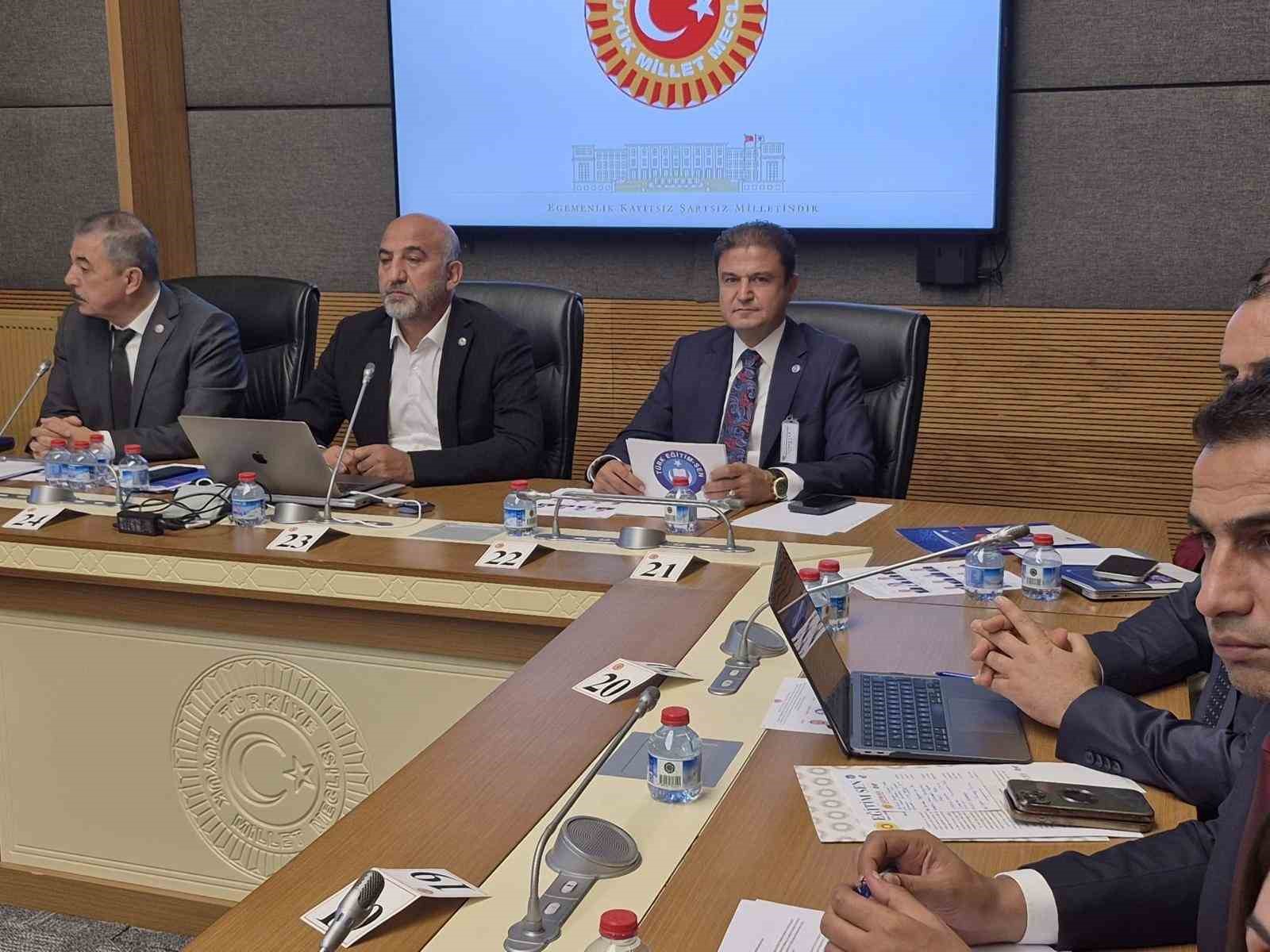 Türk Eğitim-Sen Genel Sekreteri Dolgun: "Okullarımızın güvenliği yalnızca bir eğitim meselesi değil, bir güvenlik ve beka meselesidir" 5 turk egitim sen genel sekreteri dolgun okullarimizin guvenligi yalnizca bir egitim meselesi degil bir guvenlik LVh8TARb
