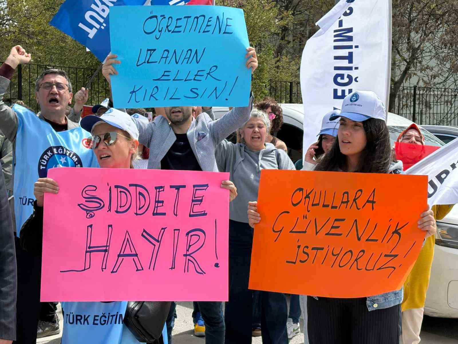 turk egitim senden okullarda siddete tepki 2 VStTFvNU