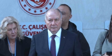 turk-is-genel-baskan-yardimcisi-agar-asgari-ucret-tespit-komisyonu-oncesi-bakan-isikhan-ile-gorustu-e7dxnrwh.jpg