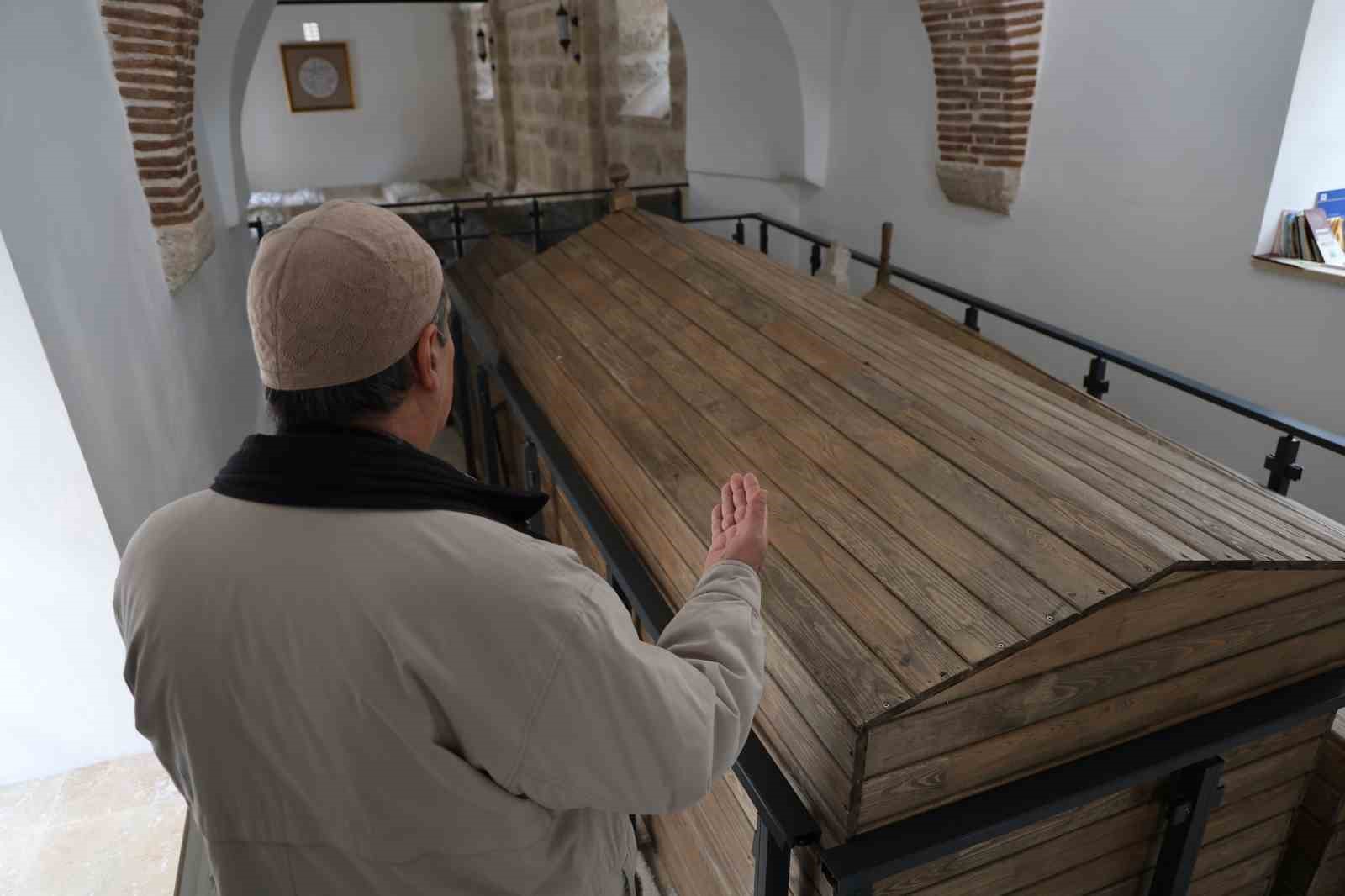 turk islam tarihindeki 3 semsten biri kara semsin turbesi ziyaretcilerini agirliyor 1 v4aLuv6G