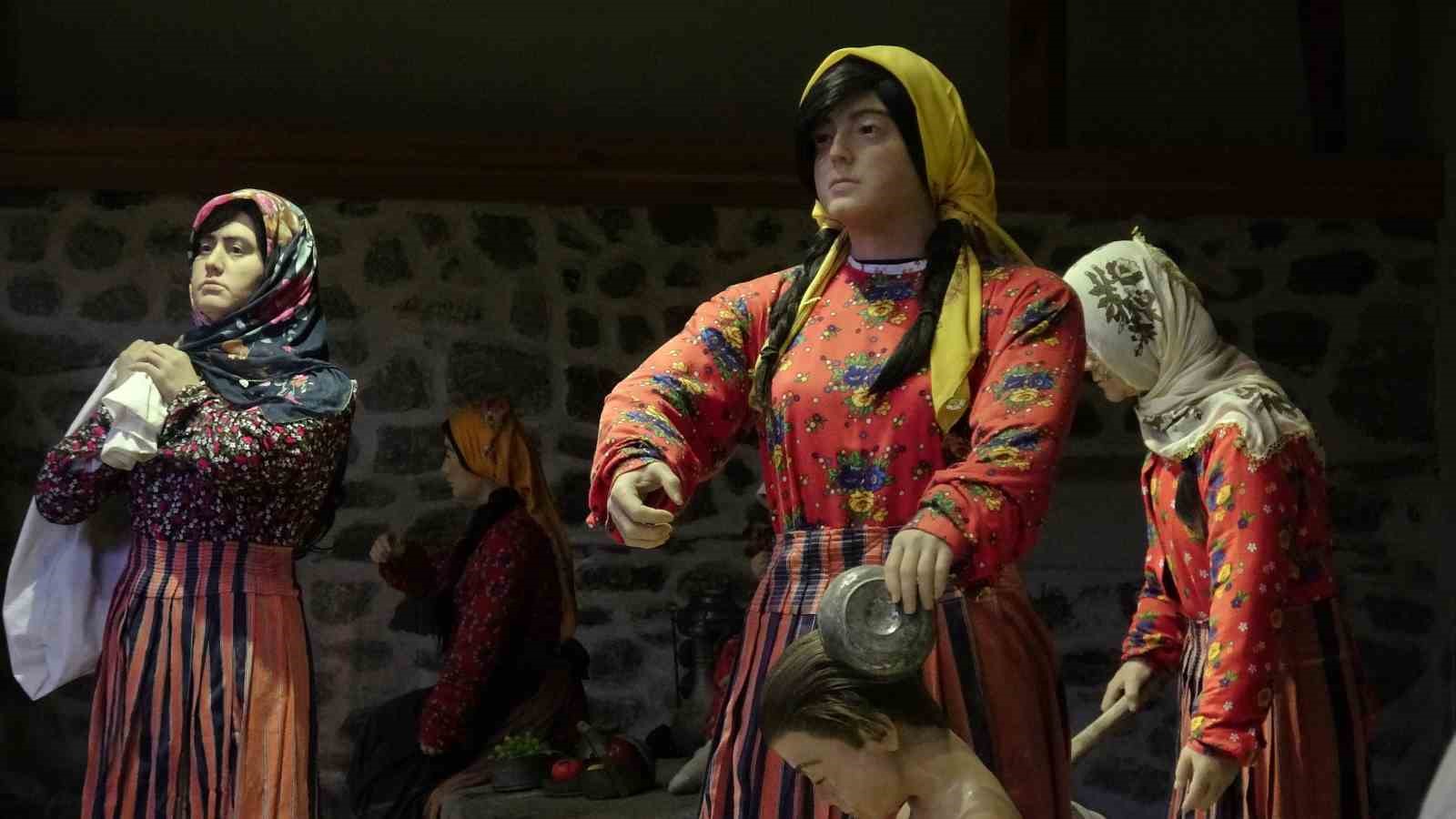 Türk kadının cefakarlığı ve mahalle kültürü bu müzede yaşatılıyor 9 turk kadinin cefakarligi ve mahalle kulturu bu muzede yasatiliyor 5 DJf7qqV6