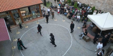 turk-kiliclari-zindankapida-carpisti-N5Qpk7Y6.jpg