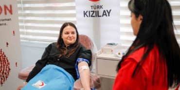 turk-kizilay-2025te-3-milyon-unite-kan-bagisi-hedefine-ulasarak-rekora-imza-atti-3QzVi4uR.jpg