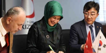 turk-kizilay-guney-koreli-ilac-sirketi-sk-plasma-ile-ortak-ilac-tesisi-kurdu-SlUTSwXB.jpg
