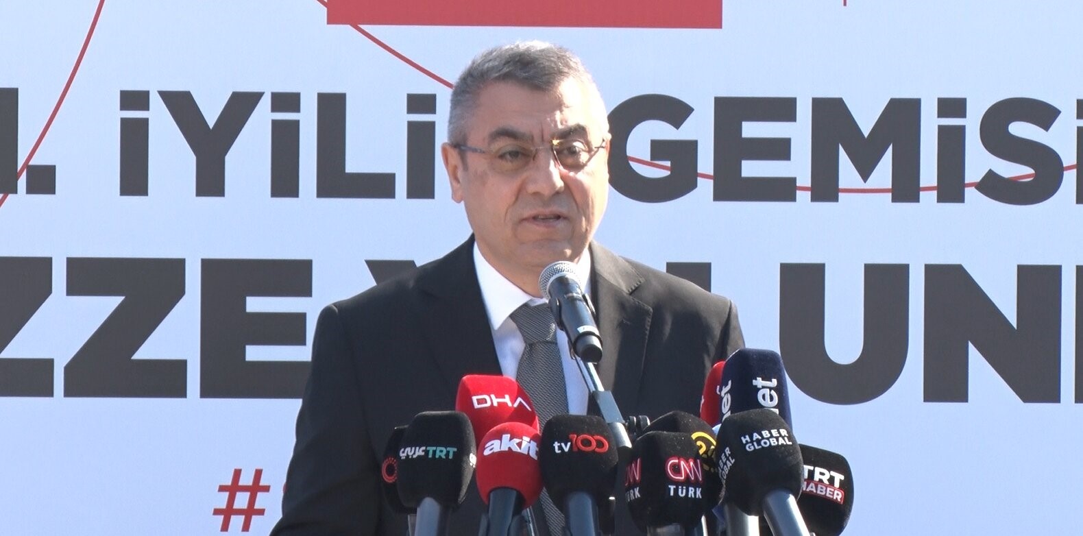 Türk Kızılay’ın ‘İyilik Gemisi’ Ramazan’ın ilk gününde Gazze’ye uğurlandı 13 turk kizilayin iyilik gemisi ramazanin ilk gununde gazzeye ugurlandi 9 Van76P9P