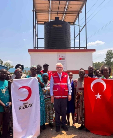 turk-kizilayindan-kenyaya-hayat-veren-dokunus-25-bin-kisiye-temiz-su-wBjC2nKn.jpg