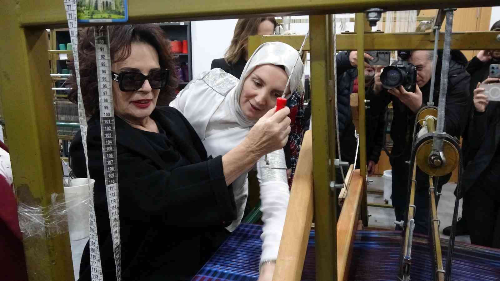 turk sinemasinin usta ismi hulya kocyigit trabzonda 0 aLKzqPsl