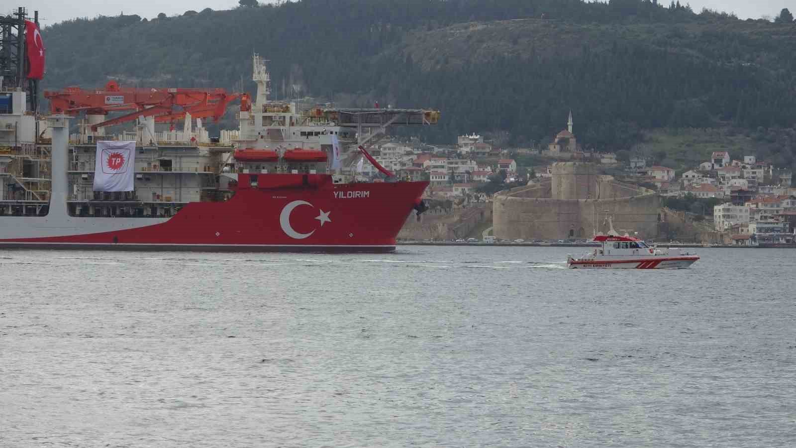 turk sondaj gemisi yildirim canakkale bogazindan gecti 1 9INGcnRX