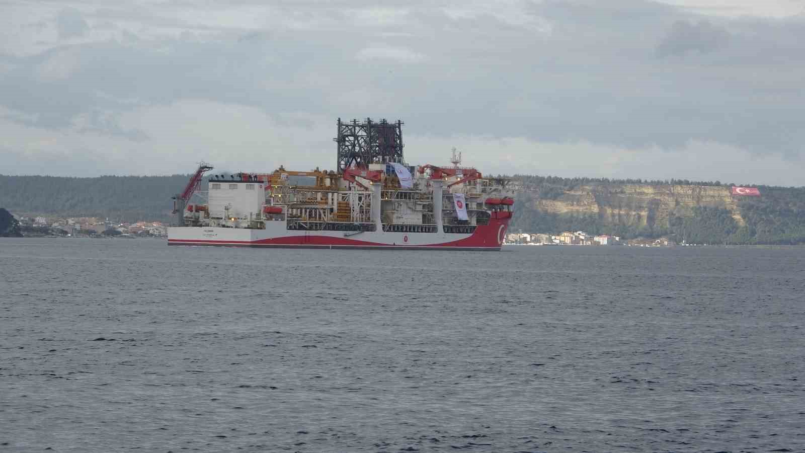 turk sondaj gemisi yildirim canakkale bogazindan gecti 2 T9yl3Y51