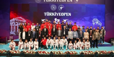 turk-sporculardan-13-uluslararasi-turkiye-acik-taekwondo-turnuvasinda-262-madalya-L6eKw7LF.jpg