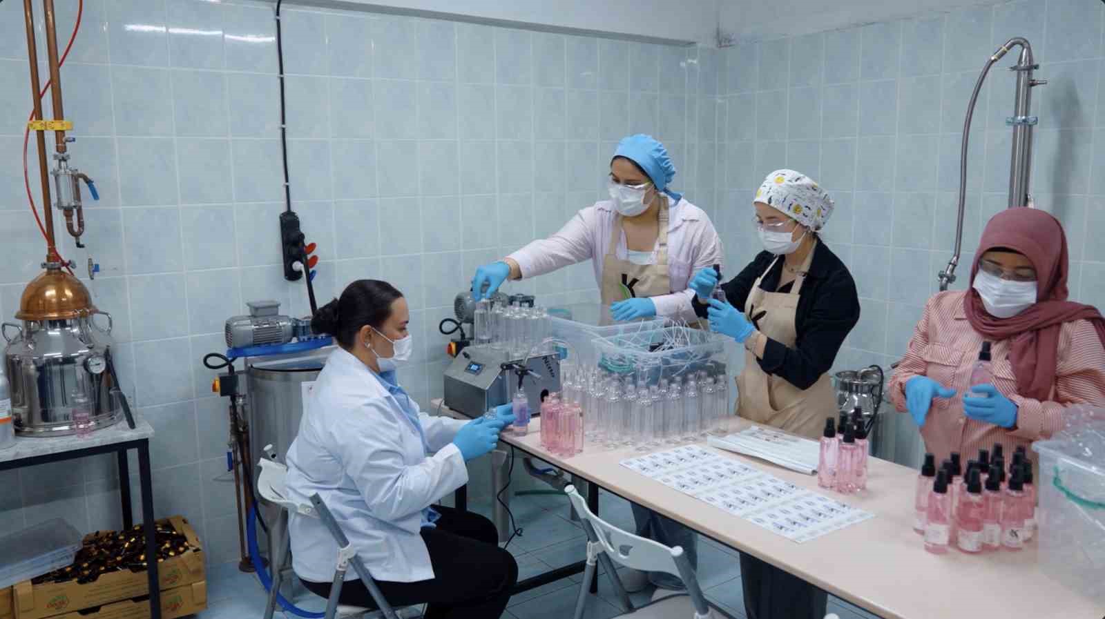 turk telekom destekledi girisimci kadinlarin urunleri dijitalin gucuyle dunya vitrinine acildi 1 j1z3T1V9