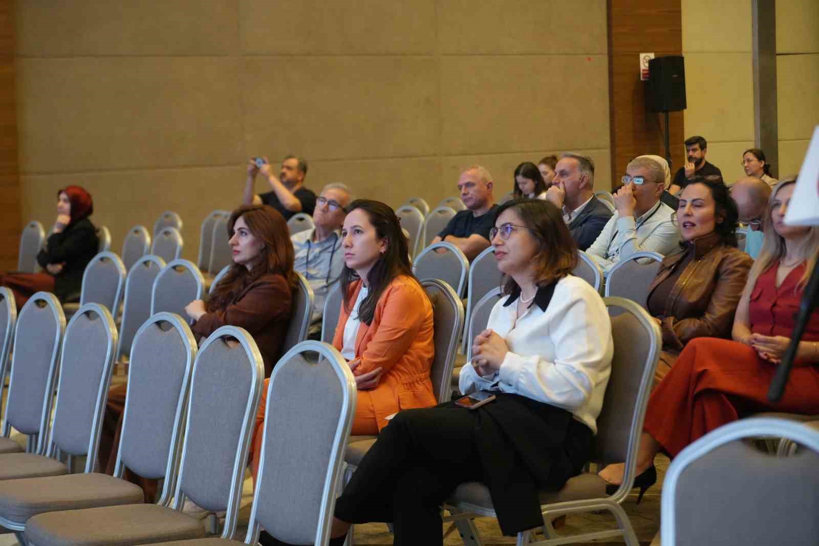 turk tibbi onkoloji kongresi antalyada duzenlendi onkologlardan kemoterapi mesaji 8 cdsG53a9