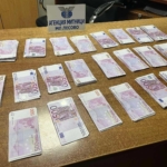 turk-vatandasi-ceplerine-sakladigi-150-bin-euroyla-yakalandi-2lY1snBg.jpg
