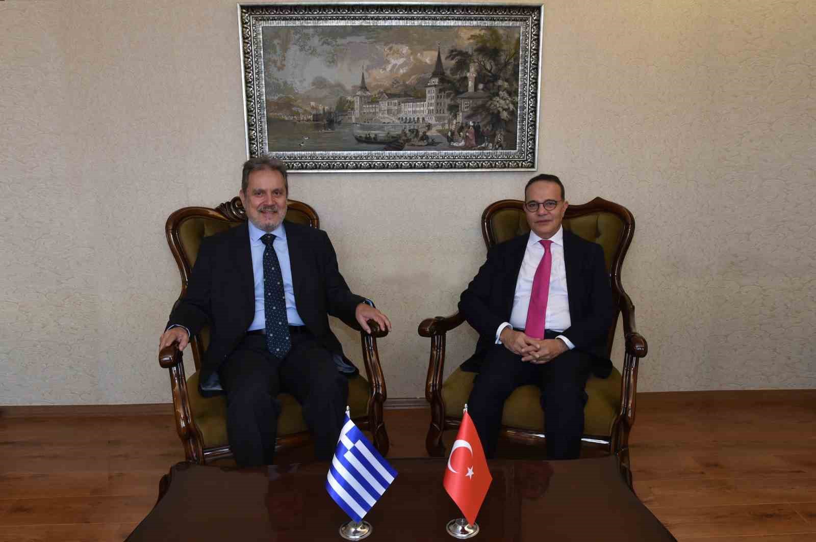 Türk ve Yunan heyetleri Güven Artırıcı Önlemler toplantısı kapsamında bir araya geldi 4 turk ve yunan heyetleri guven artirici onlemler toplantisi kapsaminda bir araya geldi 0