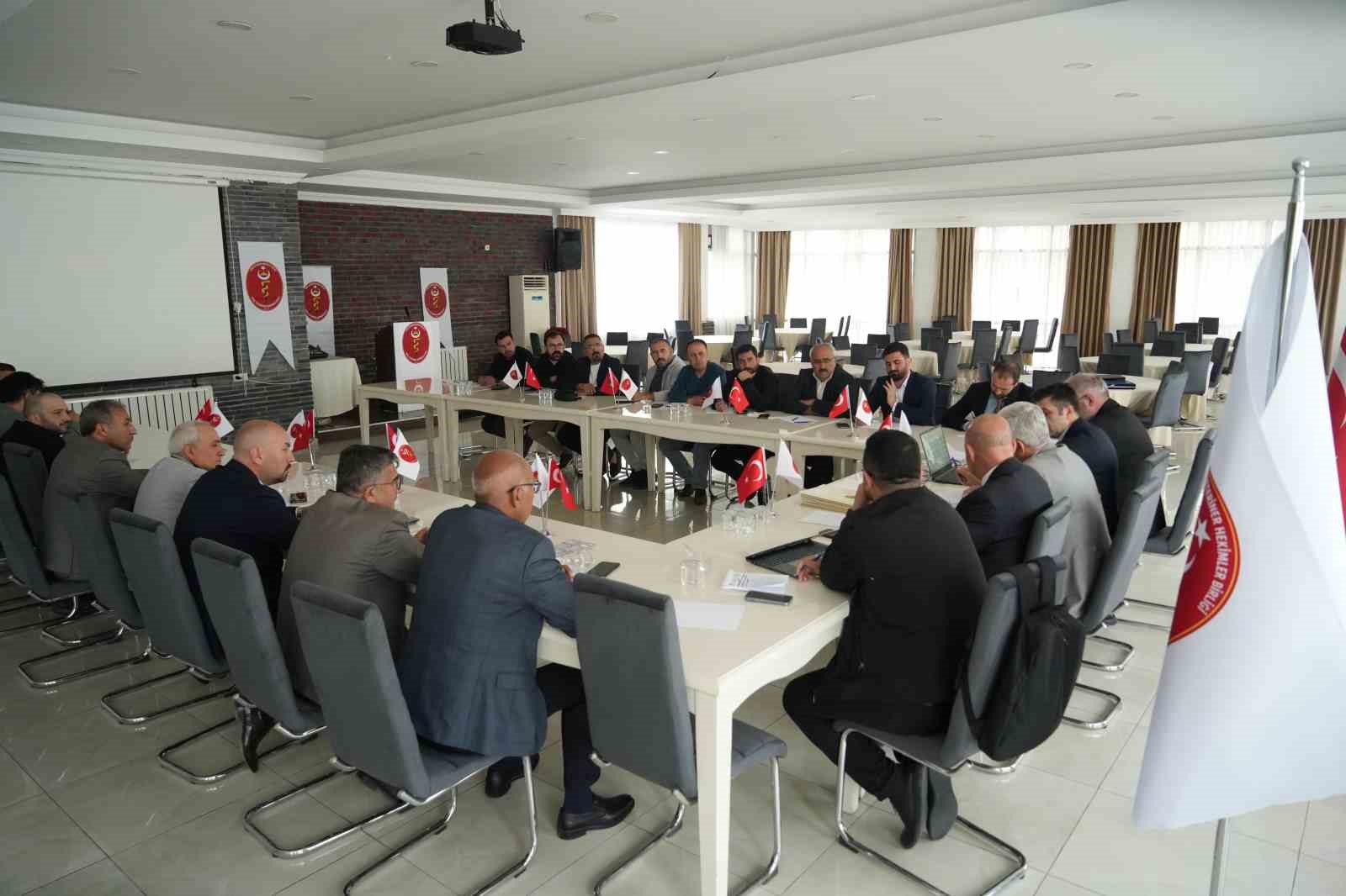 turk veteriner hekimleri birligi bolge toplantisi musta yapildi 5 WHysQasf