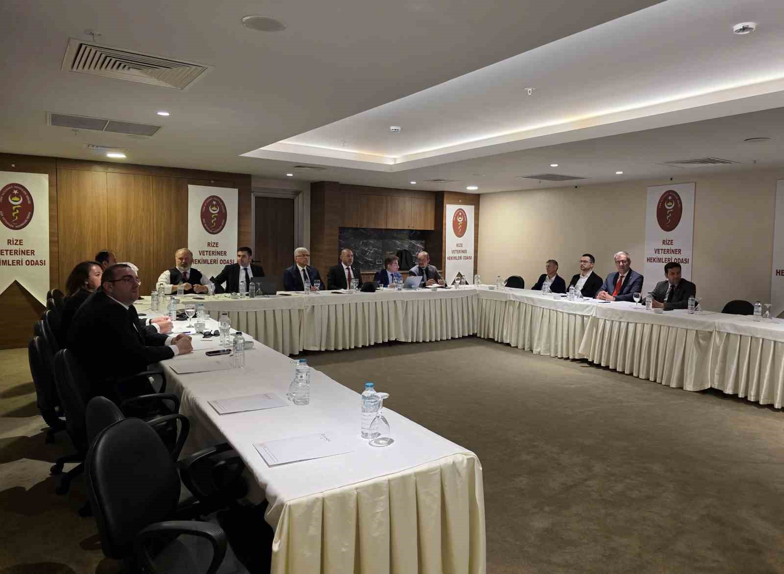 turk veteriner hekimleri birligi oda baskanlari bolge toplantisi rizede gerceklestirildi 2 hY1rLzJg