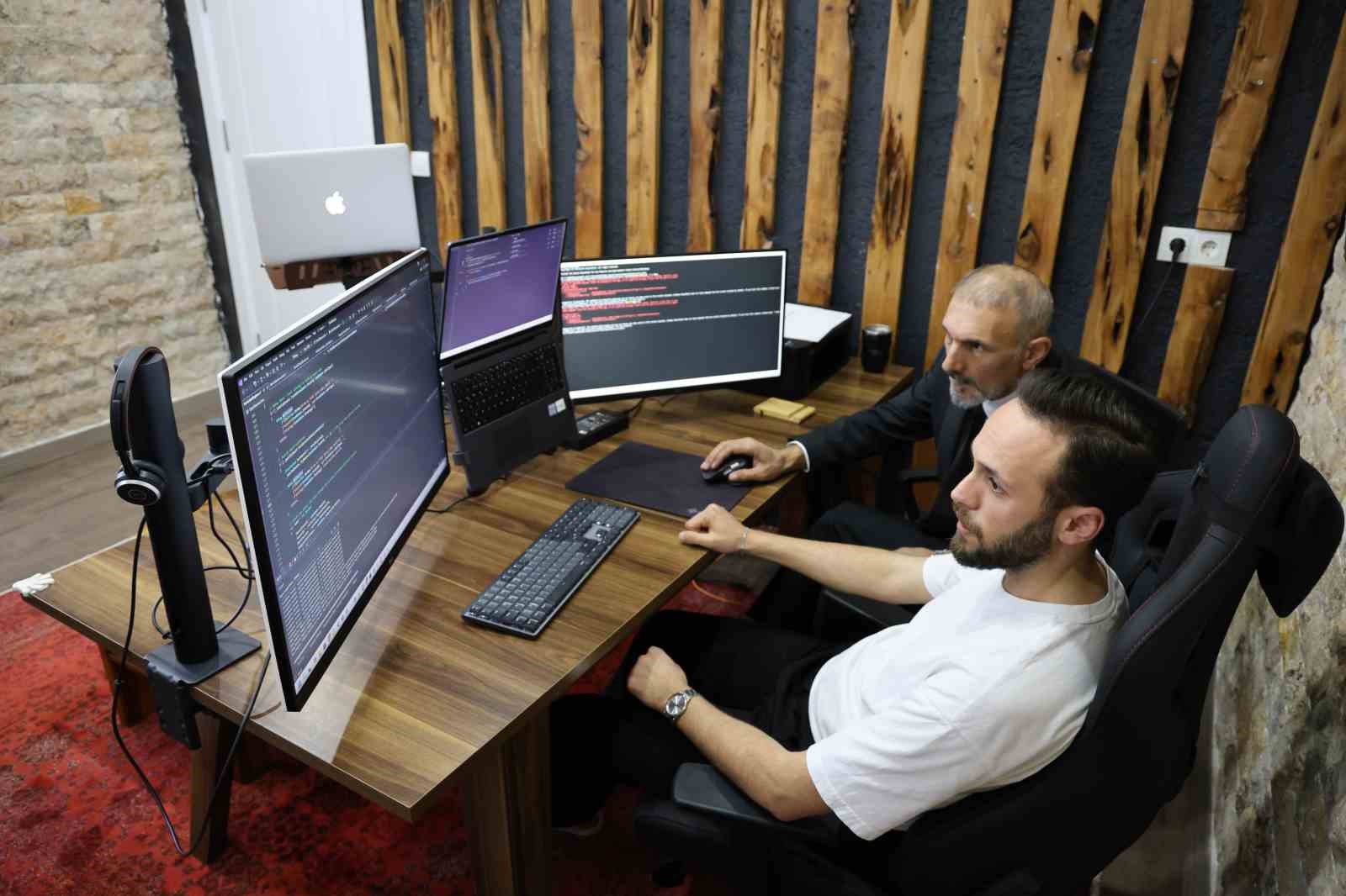 turk yazilimcidan sektorun kurallarini degistirecek calisma 4