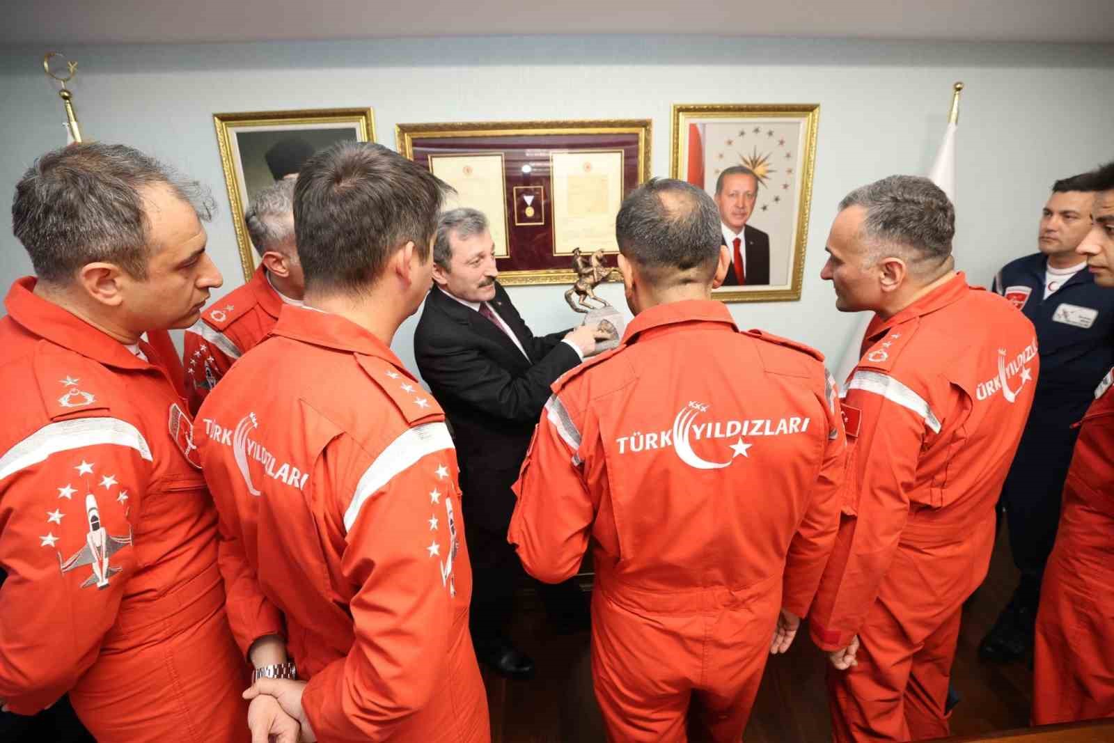 Türk Yıldızları 19 Mayıs’ta Samsun semalarında gösteri uçuşu yapacak 6 turk yildizlari 19 mayista samsun semalarinda gosteri ucusu yapacak 2