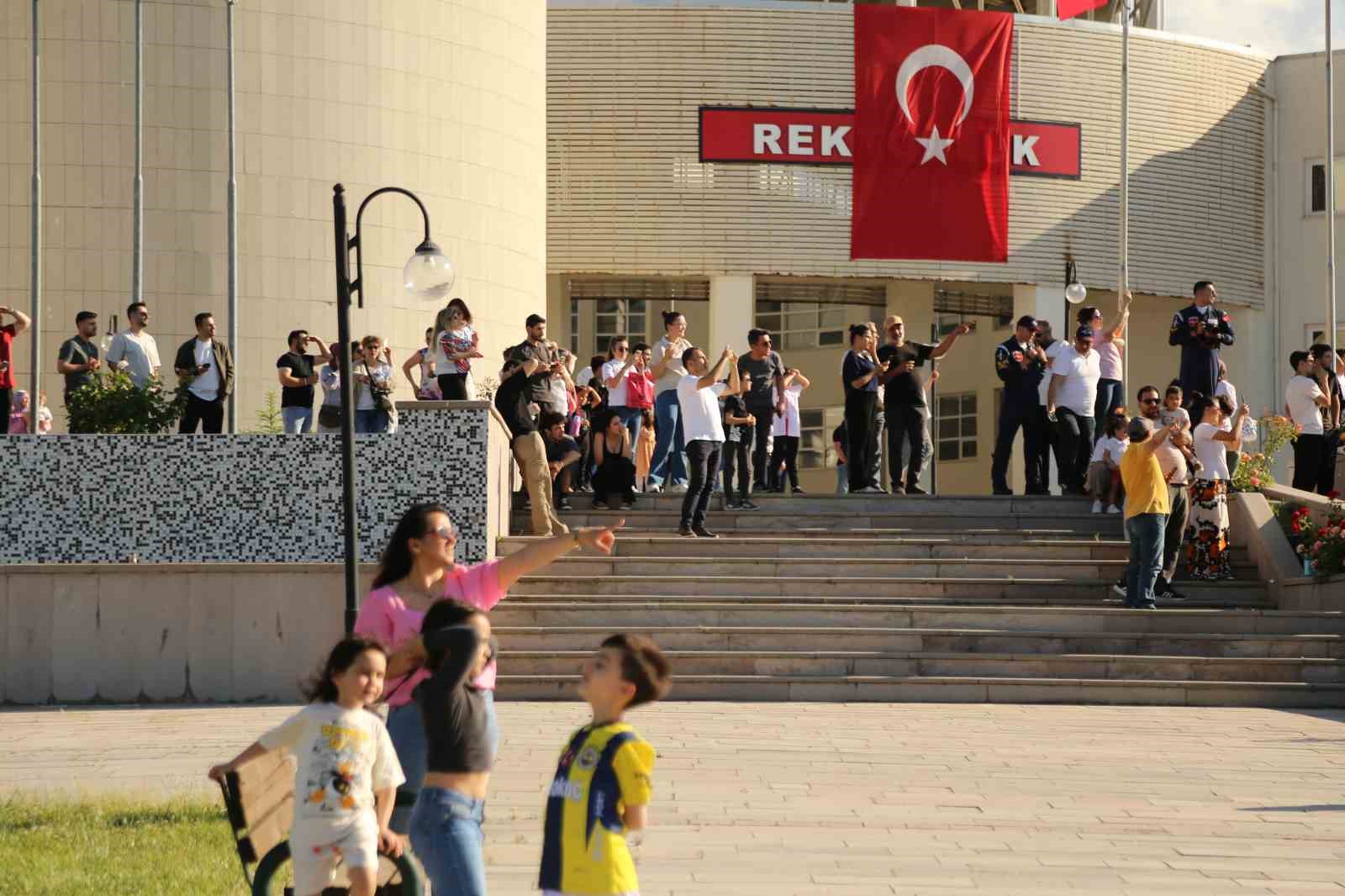 turk yildizlarindan goz kamastiran prova ucusu 7 k6zJmjw3