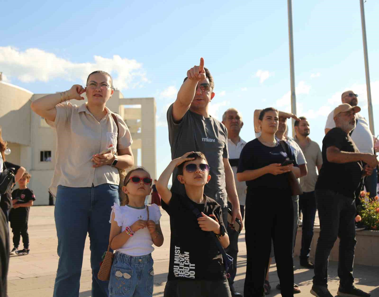 turk yildizlarindan goz kamastiran prova ucusu 8 gRNvs14s