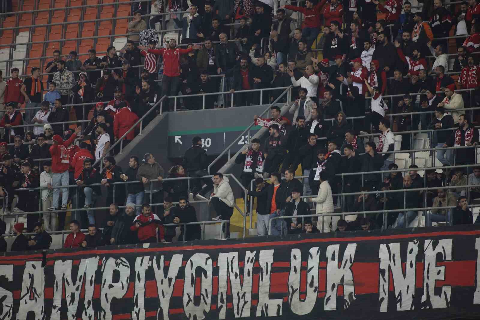 turkcell super kupa fenerbahce 1 samsunspor 0 mac devam ediyor 10 BiQzsUmr
