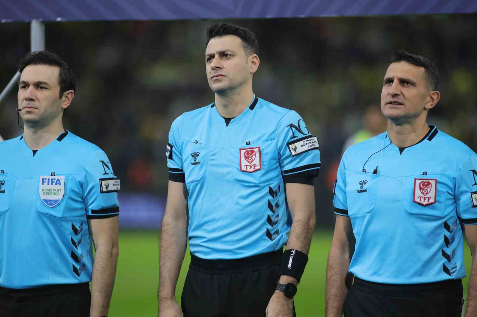 turkcell super kupa fenerbahce 1 samsunspor 0 mac devam ediyor 13 TLicLikV