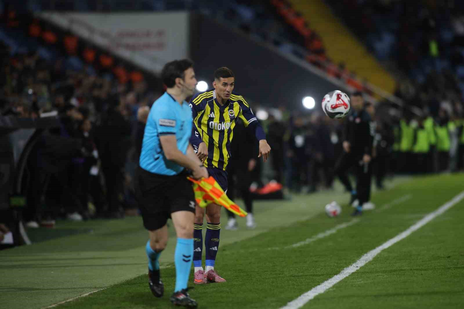turkcell super kupa fenerbahce 1 samsunspor 0 mac devam ediyor 31 lNpOQuTI