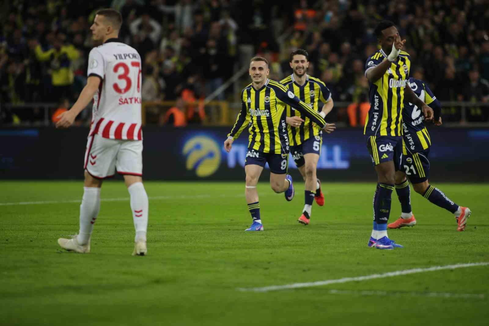 turkcell super kupa fenerbahce 1 samsunspor 0 mac devam ediyor 38 cjDsTjcl
