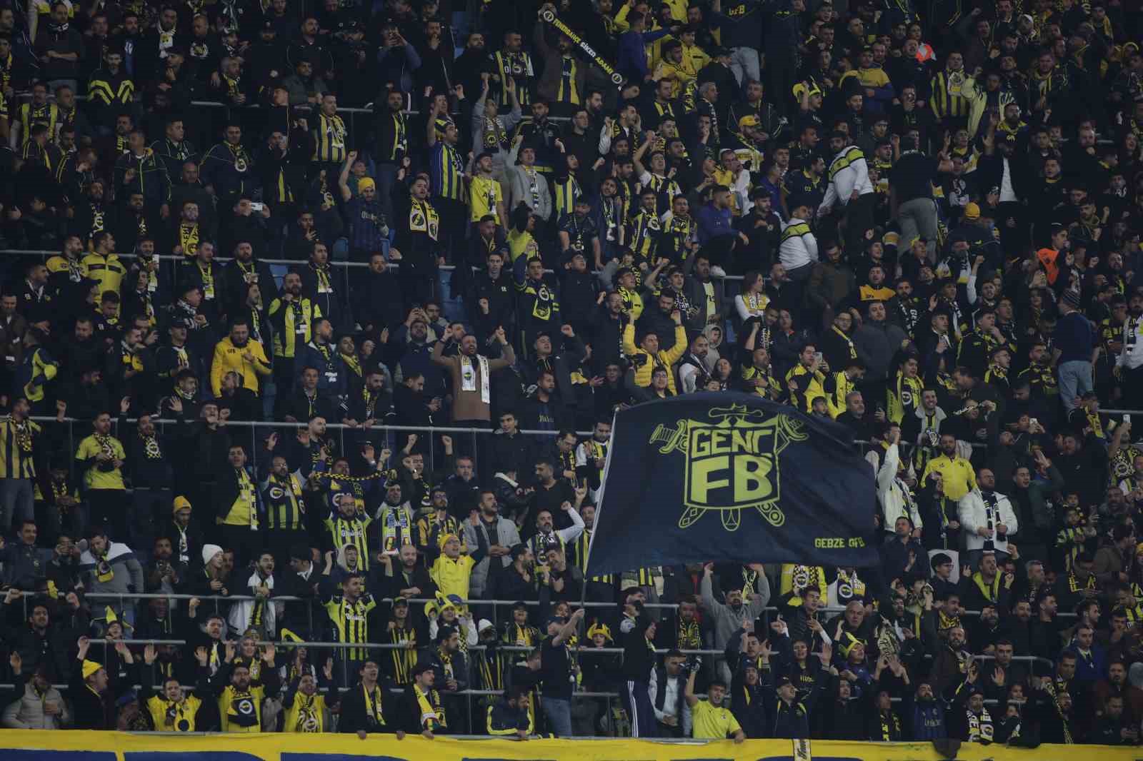 turkcell super kupa fenerbahce 1 samsunspor 0 mac devam ediyor 4 5UcjsIRF