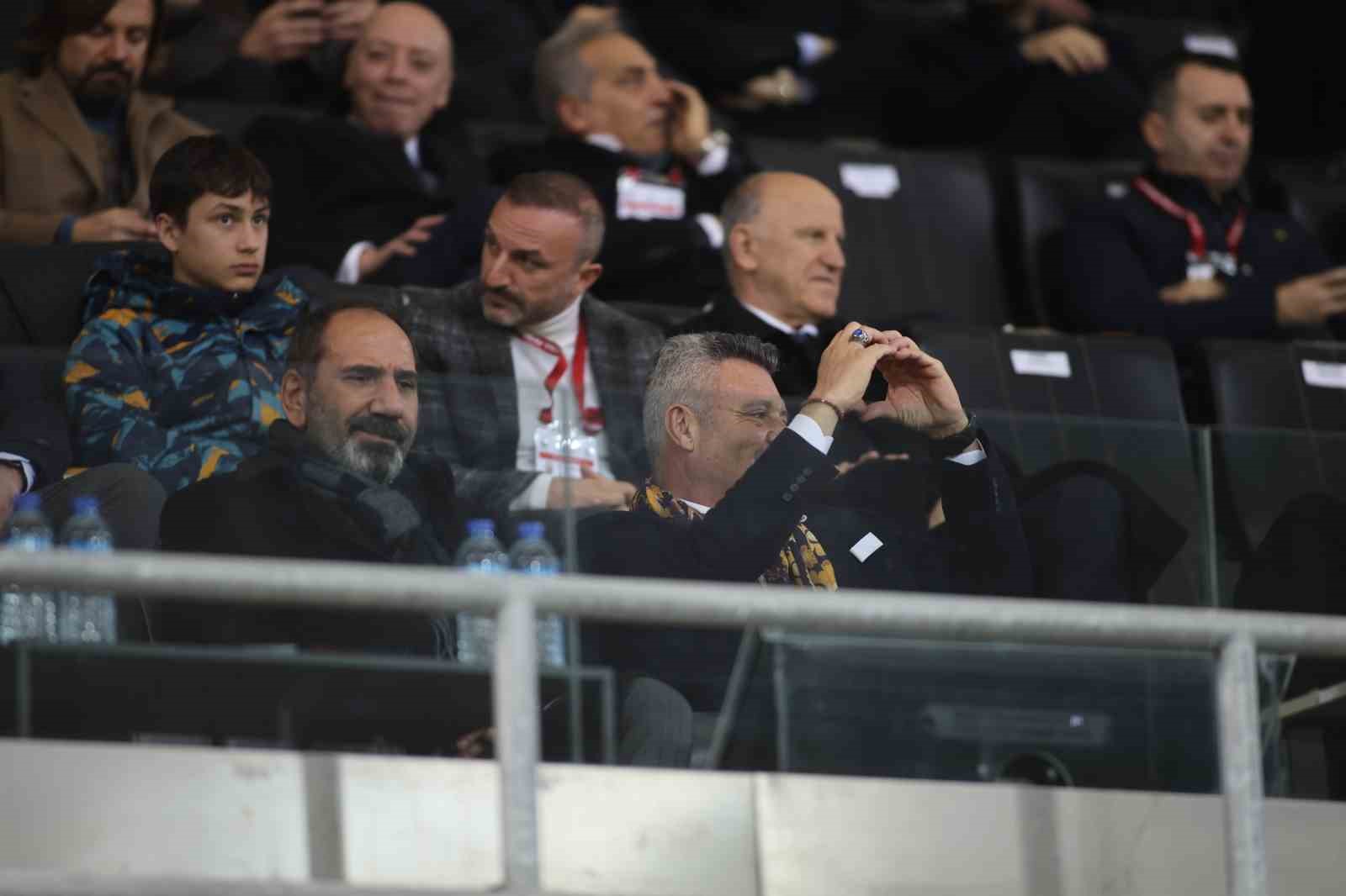 turkcell super kupa fenerbahce 1 samsunspor 0 mac devam ediyor 8 5nEk2Lv8