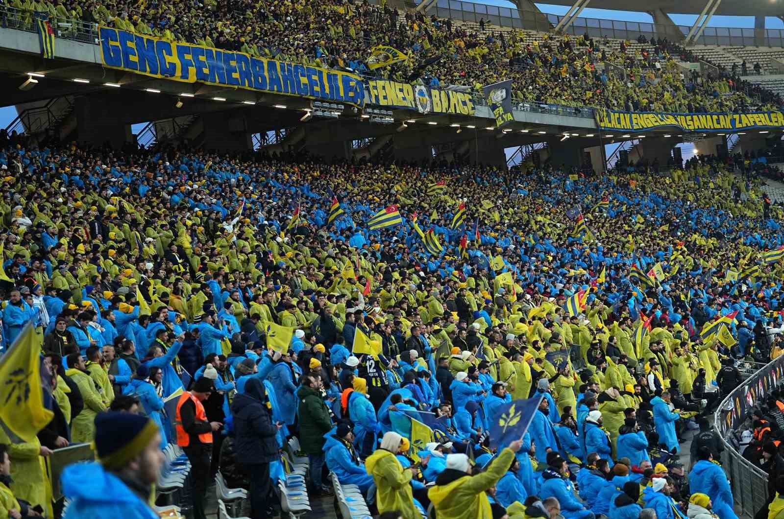 turkcell super kupa galatasaray 0 fenerbahce 0 mac devam ediyor 12 iiLI1Vkw