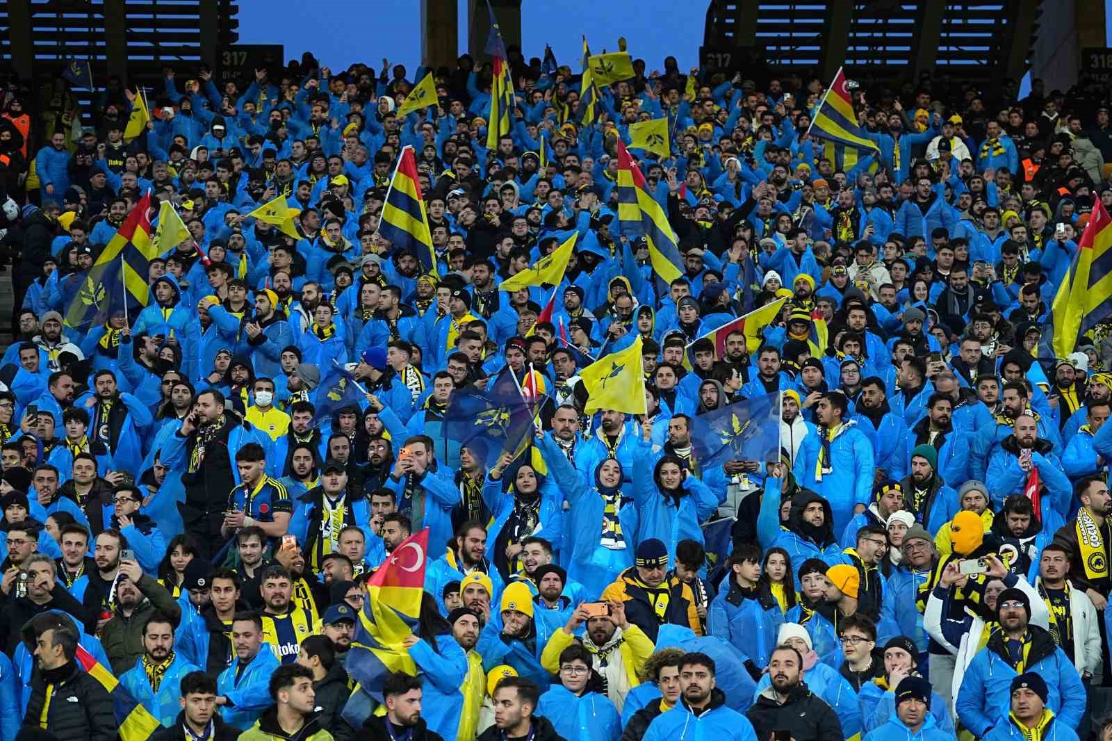 turkcell super kupa galatasaray 0 fenerbahce 0 mac devam ediyor 19 bRVQ4PwS