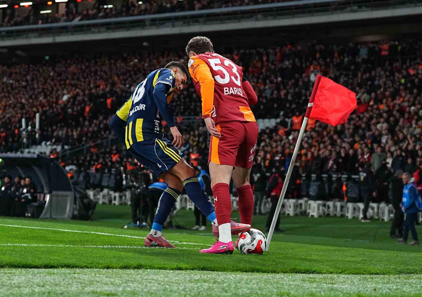 turkcell super kupa galatasaray 0 fenerbahce 0 mac devam ediyor 50 9F2FObsN