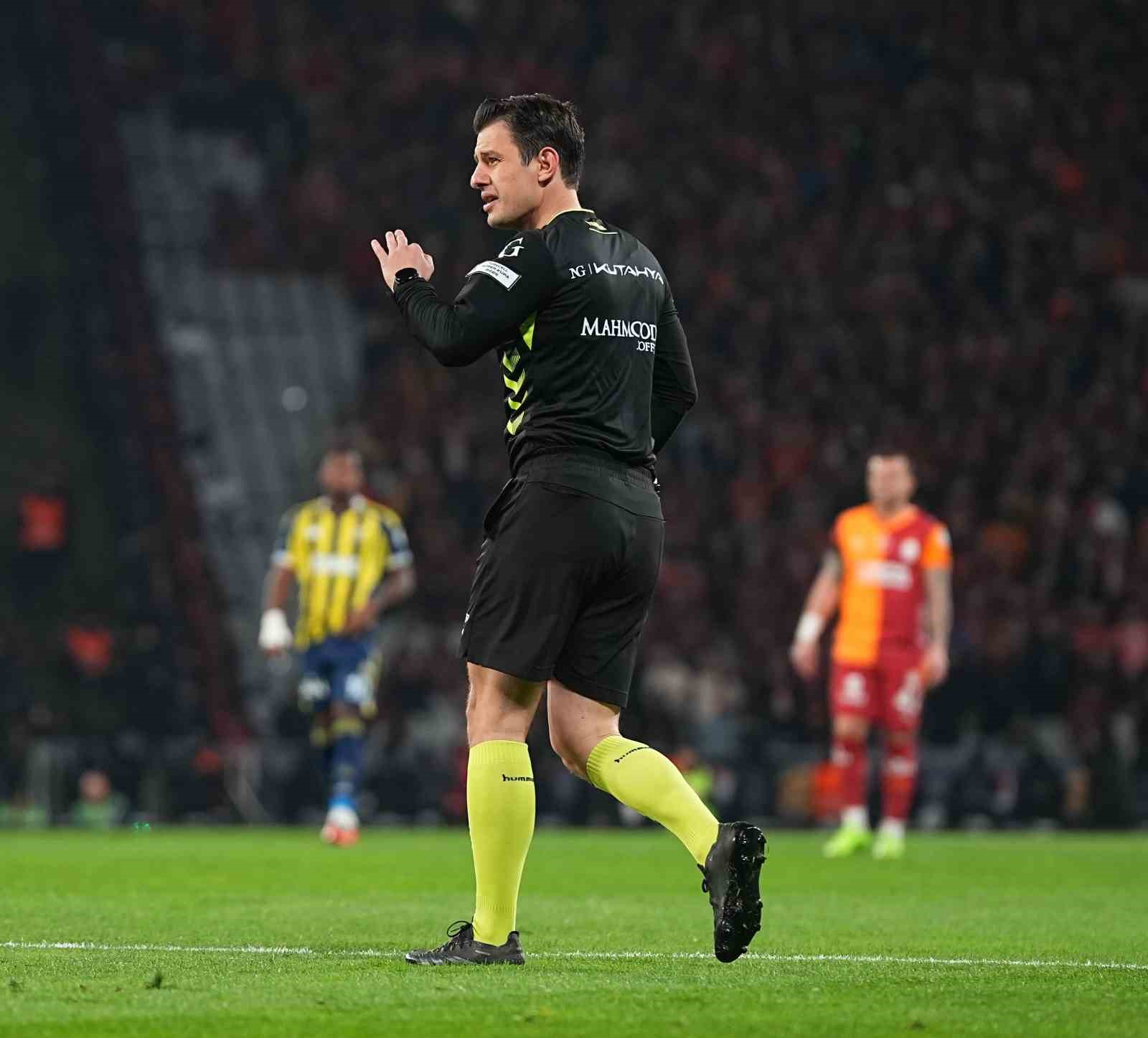 turkcell super kupa galatasaray 0 fenerbahce 0 mac devam ediyor 51 19ddAyFR