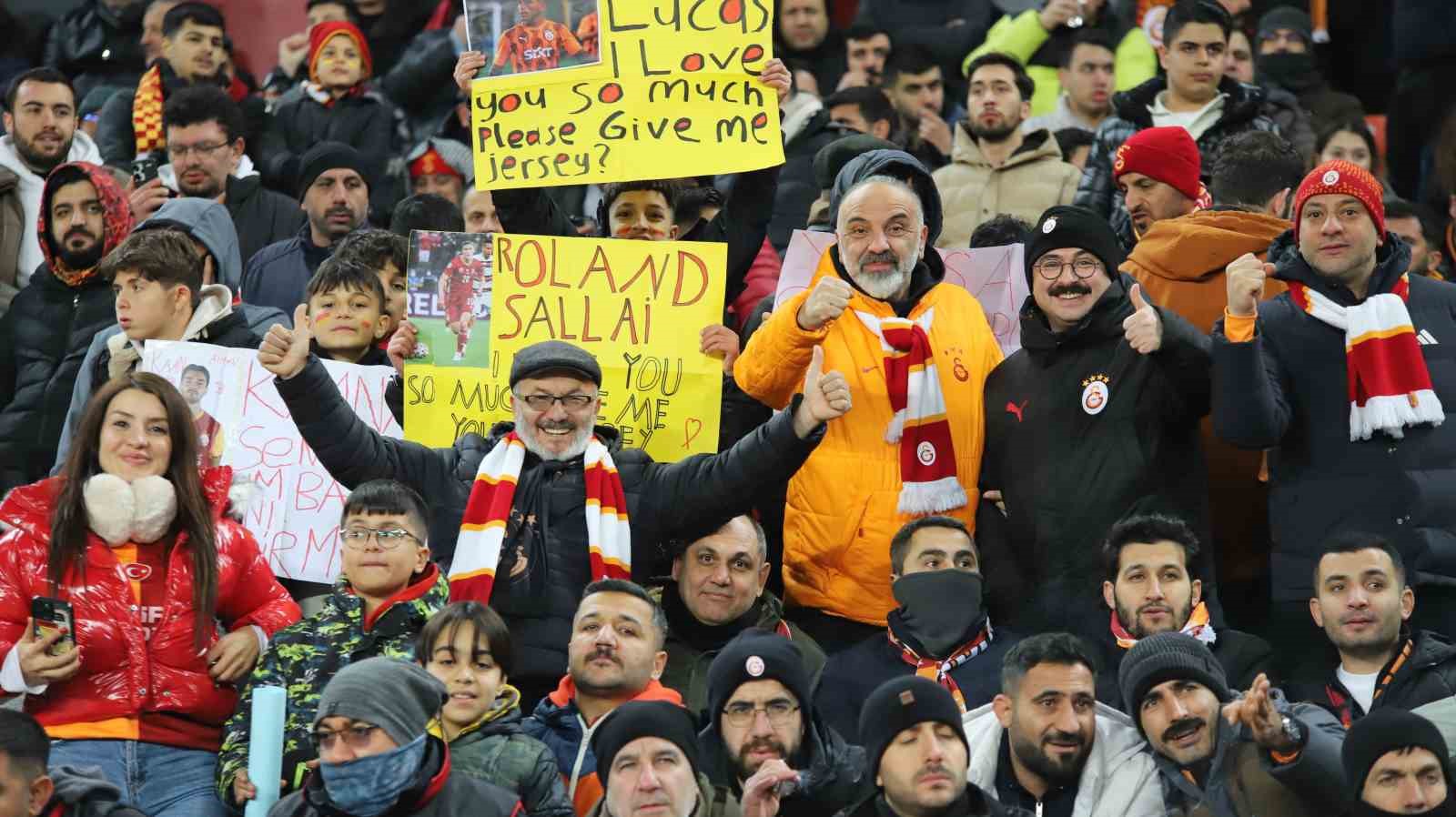 turkcell super kupa galatasaray 0 trabzonspor 0 mac devam ediyor 2 UVmy3uKl