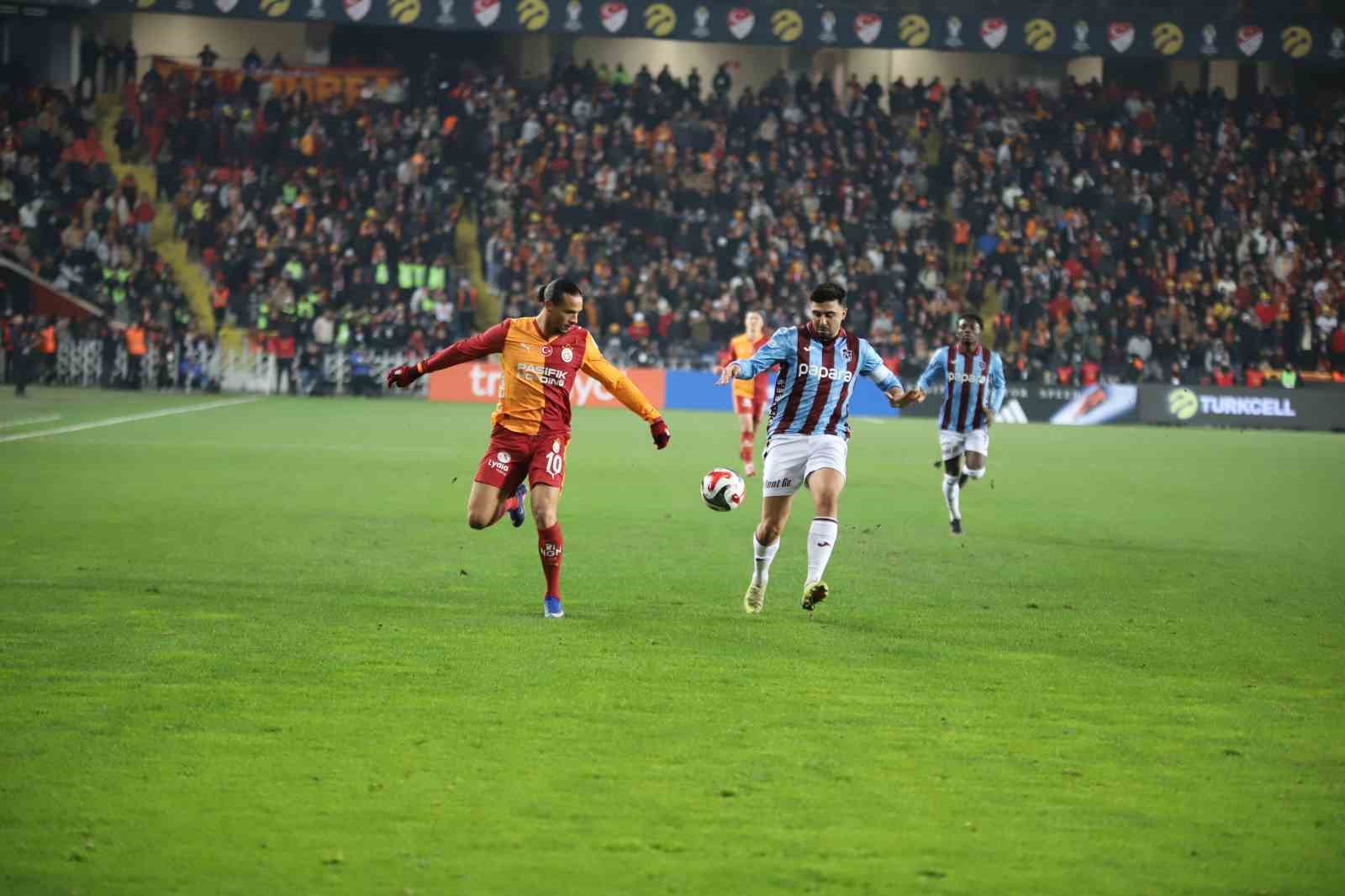 turkcell super kupa galatasaray 2 trabzonspor 0 ilk yari 22 87dIwKJw