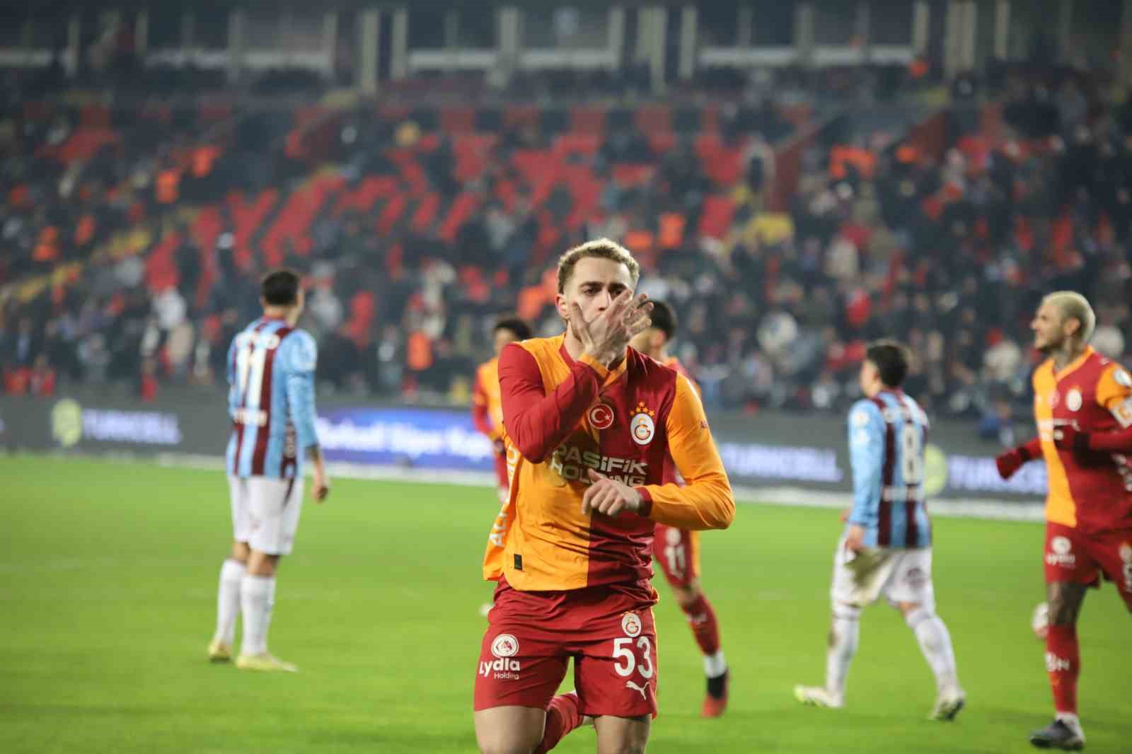 turkcell super kupa galatasaray 2 trabzonspor 0 ilk yari 31 tT8HtNKc