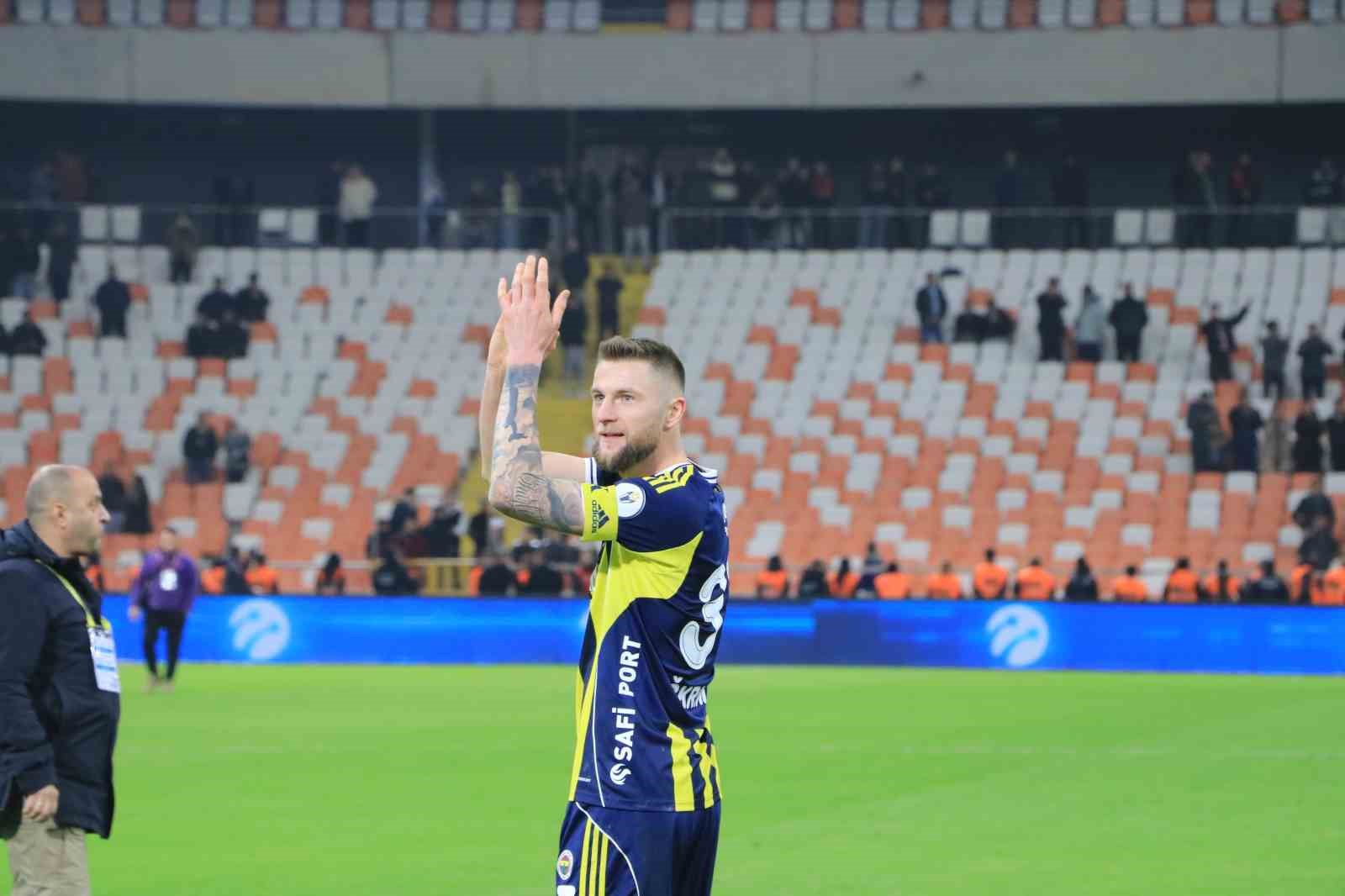turkcell super kupada finalin adi galatasaray fenerbahce 31 pAqvUcDh