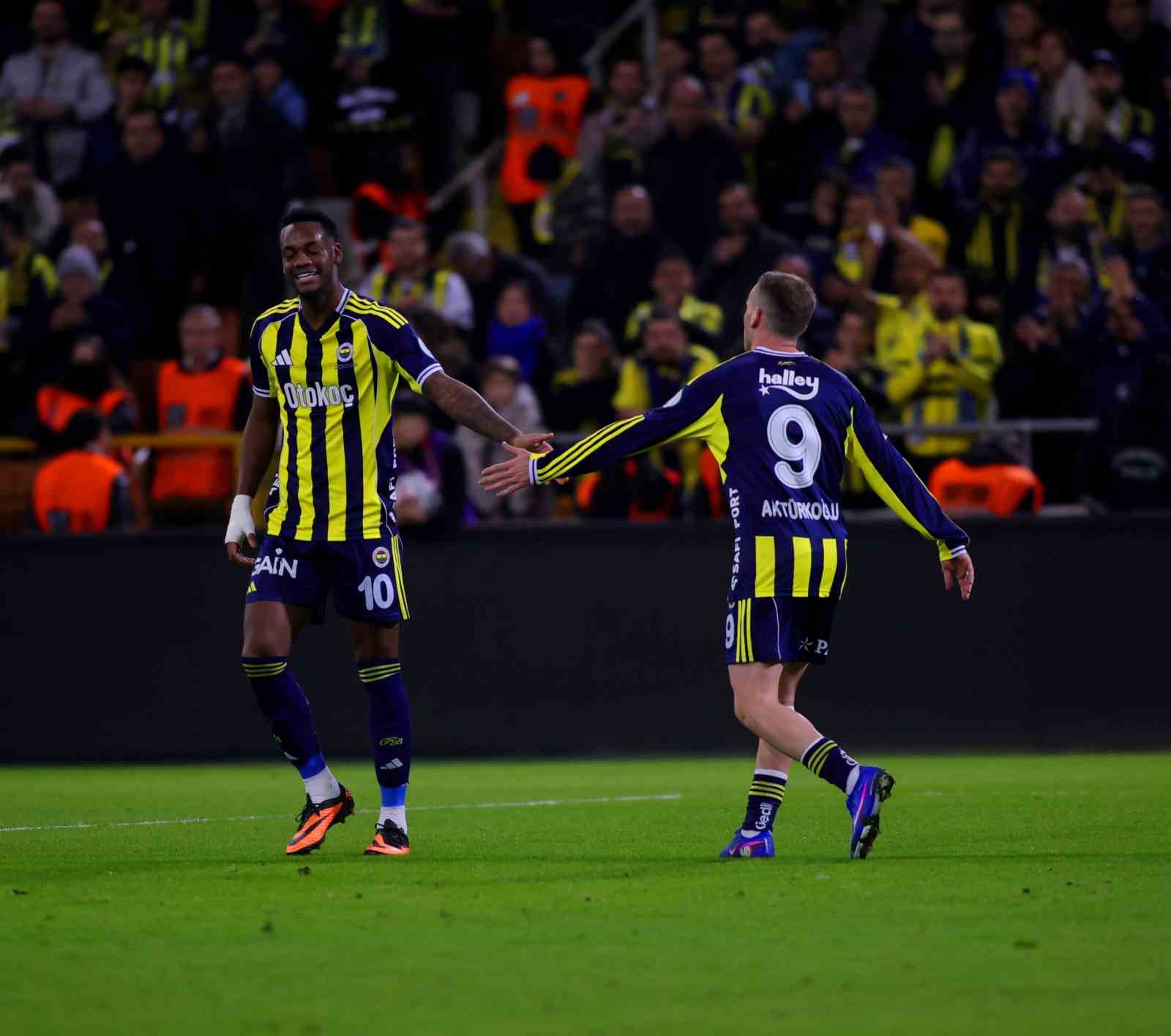 turkcell super kupada finalin adi galatasaray fenerbahce 8 DWksRWNI