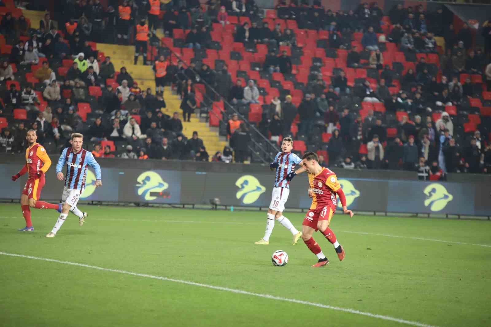 turkcell super kupada ilk finalist galatasaray 13