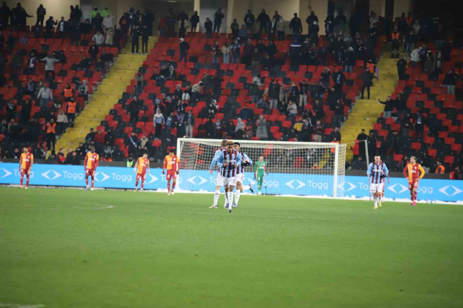 turkcell super kupada ilk finalist galatasaray 8