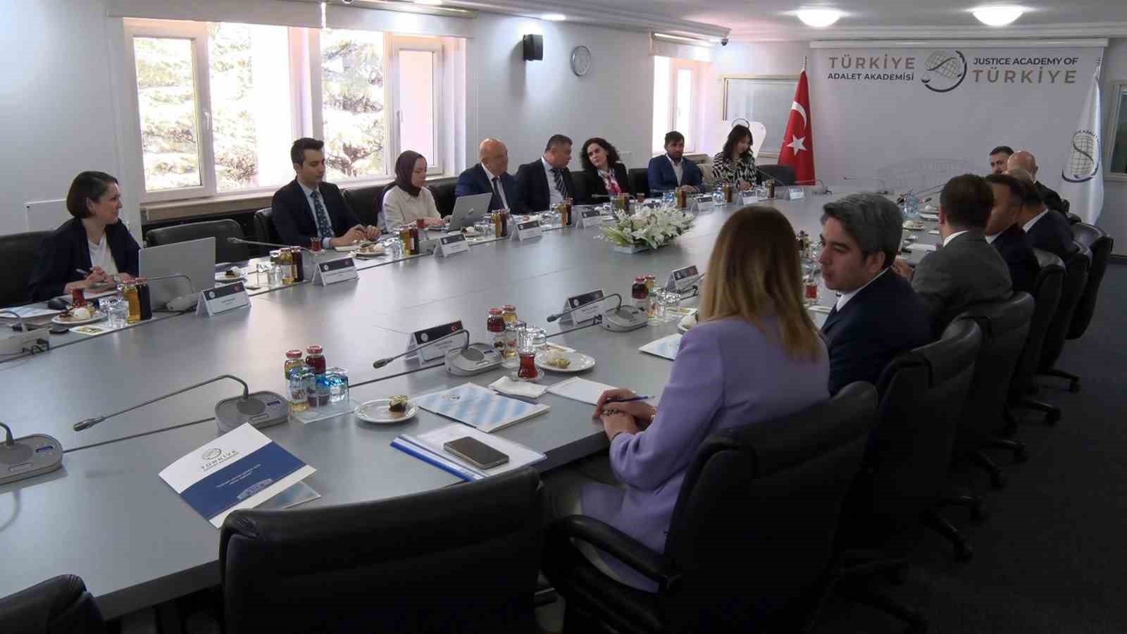 turkiye adalet akademisinden proje tanitim toplantisi 2 7tilnK9i