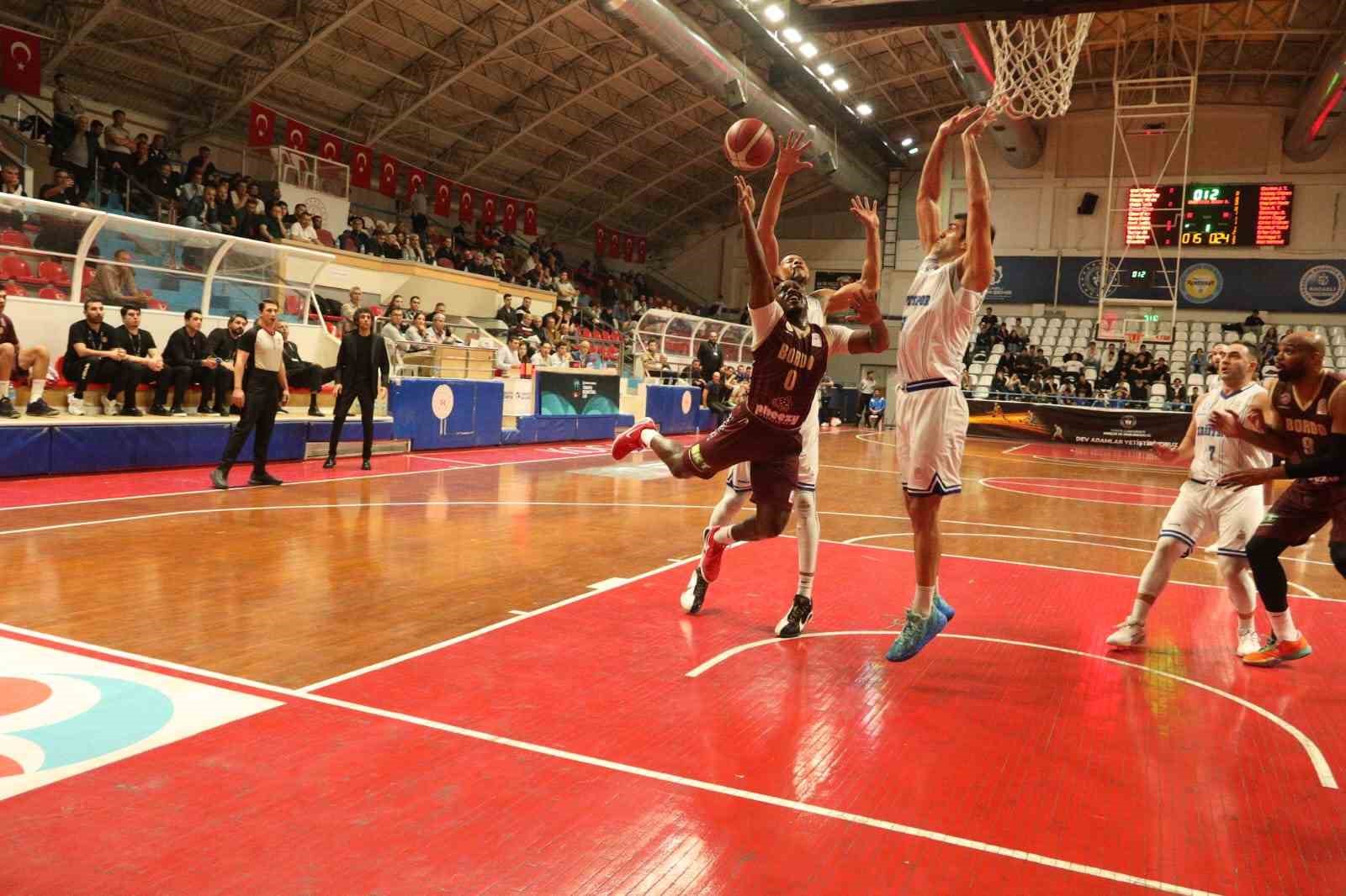 Türkiye Basketbol Ligi: Kocaeli BŞB Kağıtspor: 61 - Bandırma Bordo Basketbol: 82 5 turkiye basketbol ligi kocaeli bsb kagitspor 61 bandirma bordo basketbol 82 1 Nv33RUyT